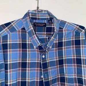 Collared roundtree & York button up
